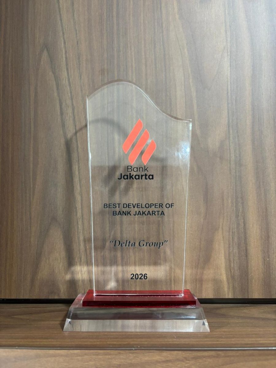 Piala Best Developer of Bank Jakarta